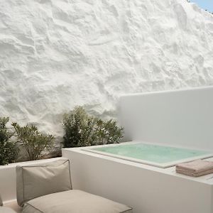 Junior Suite Outdoor Jetted Tub